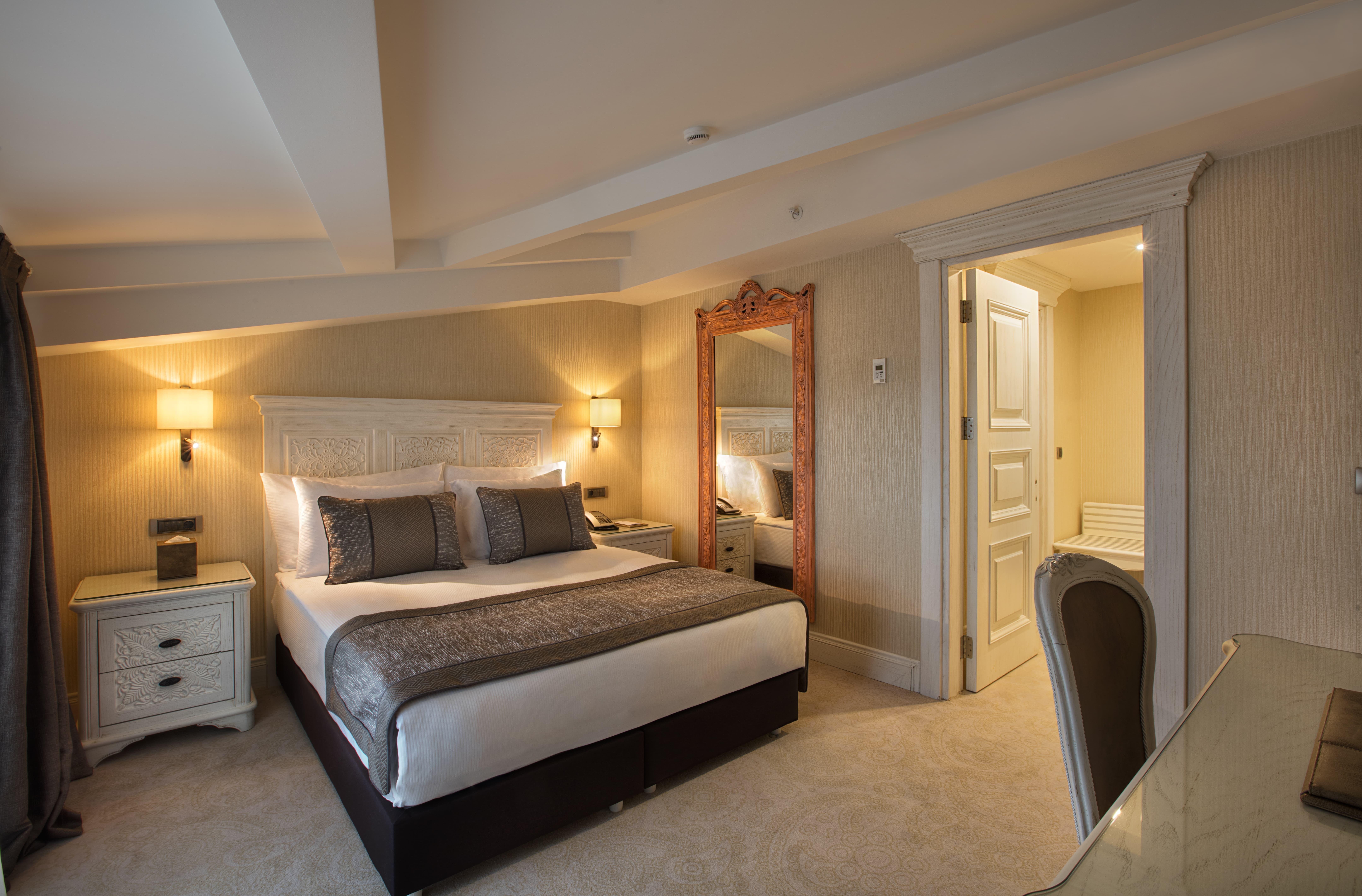 Ottoman'S Life Hotel Deluxe Isztambul Kültér fotó A bedroom at the hotel