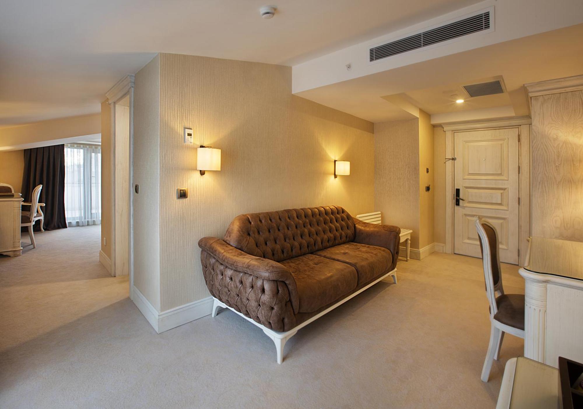 Ottoman'S Life Hotel Deluxe Isztambul Kültér fotó A suite at the hotel